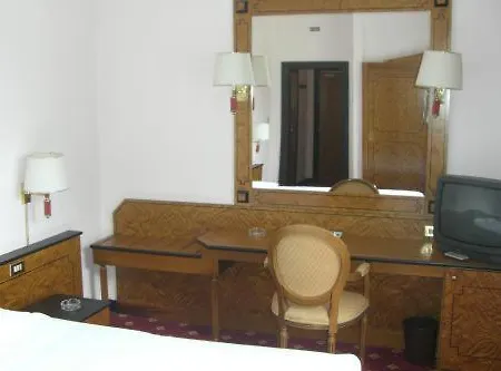 Alpi Otel 4*