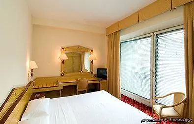 Alpi Otel