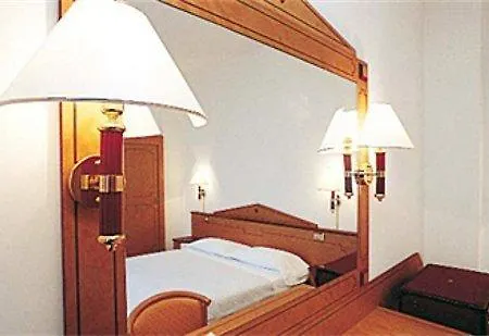 Alpi Otel Bolzano
